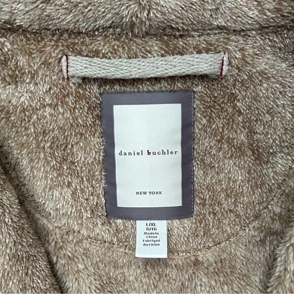 Daniel Buchler Men’s Plush Tan Bathrobe, Size L/XL - Picture 14 of 15